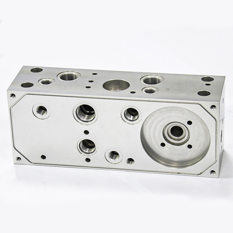 Custom-Built Valve Modules Customizable Steel Valve Blocks